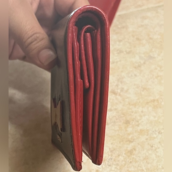 PRADA Bow wallet (repainted) - Picture 5 of 10